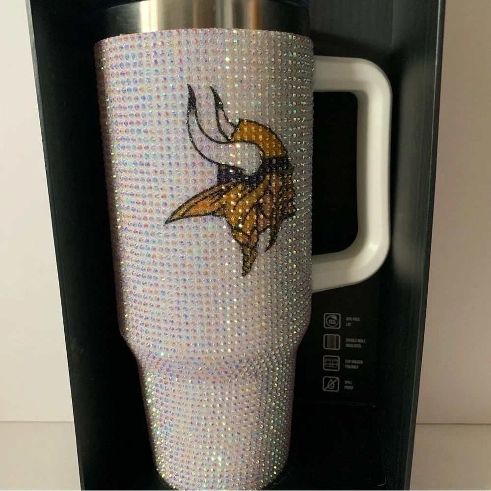 NIB. NFL Minnesota Vikings Bling Colossal Tumbler